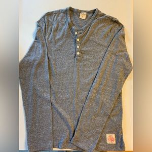 Men’s Hollister Long Sleeve Shirt -Medium